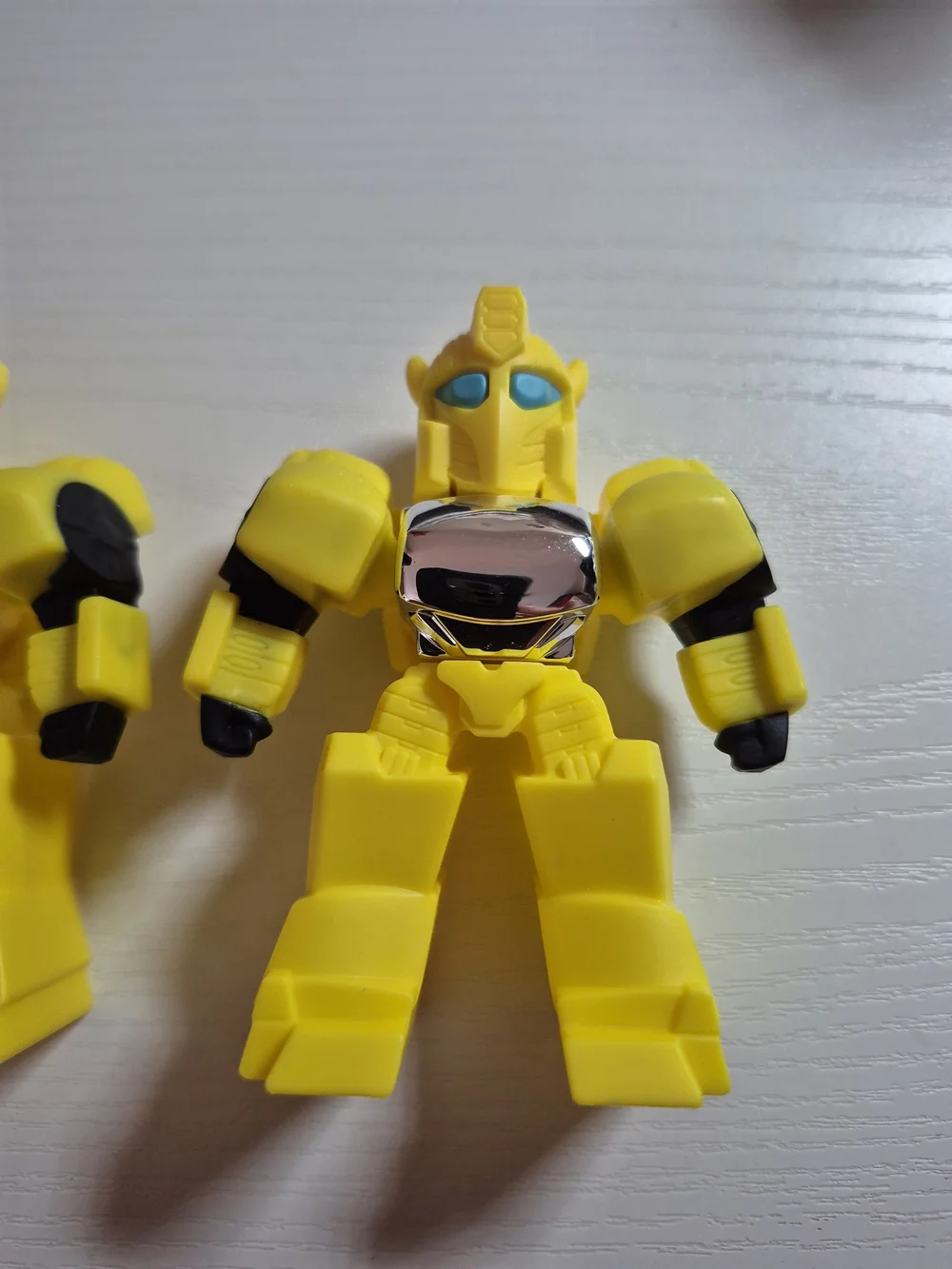 New Transformers Set Of 2, Yellow Robot Figure Chrome Chests | 2025 HASBRO, NWOT